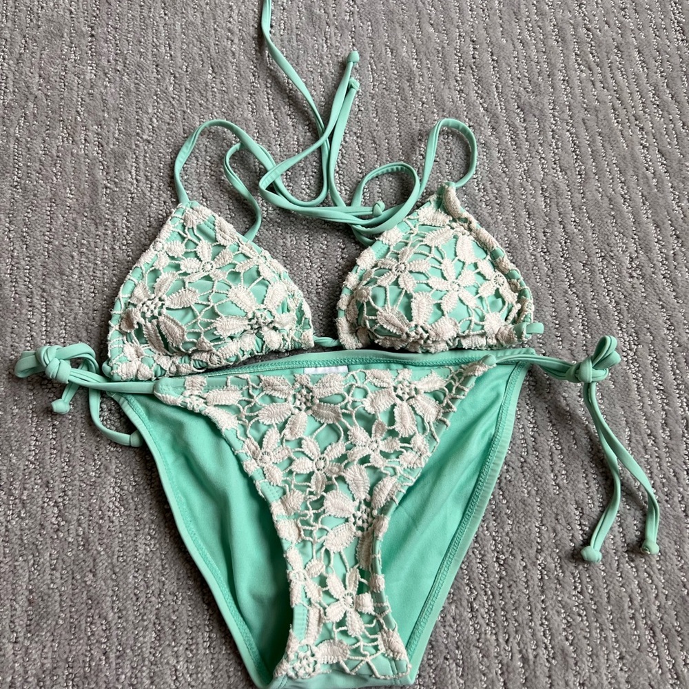 Swim suit